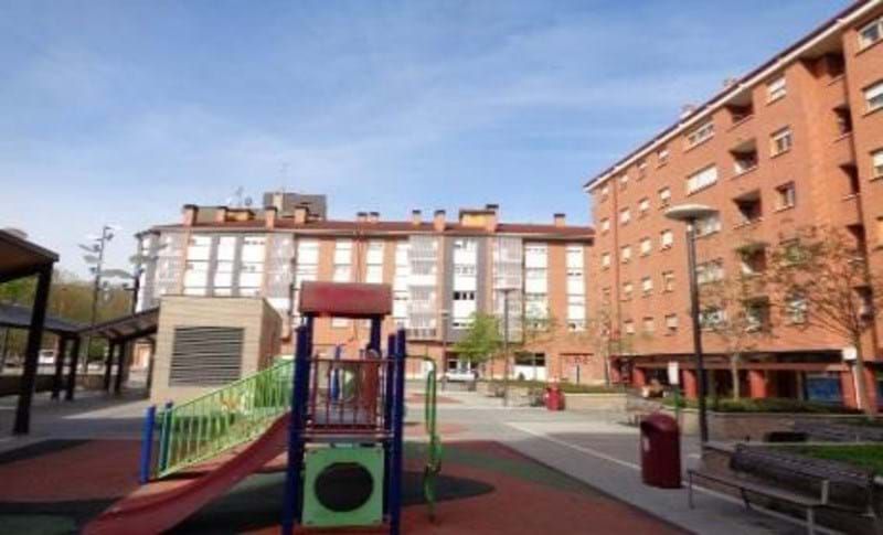 Vista exterior de Pis en venda en Barakaldo  amb Terrassa