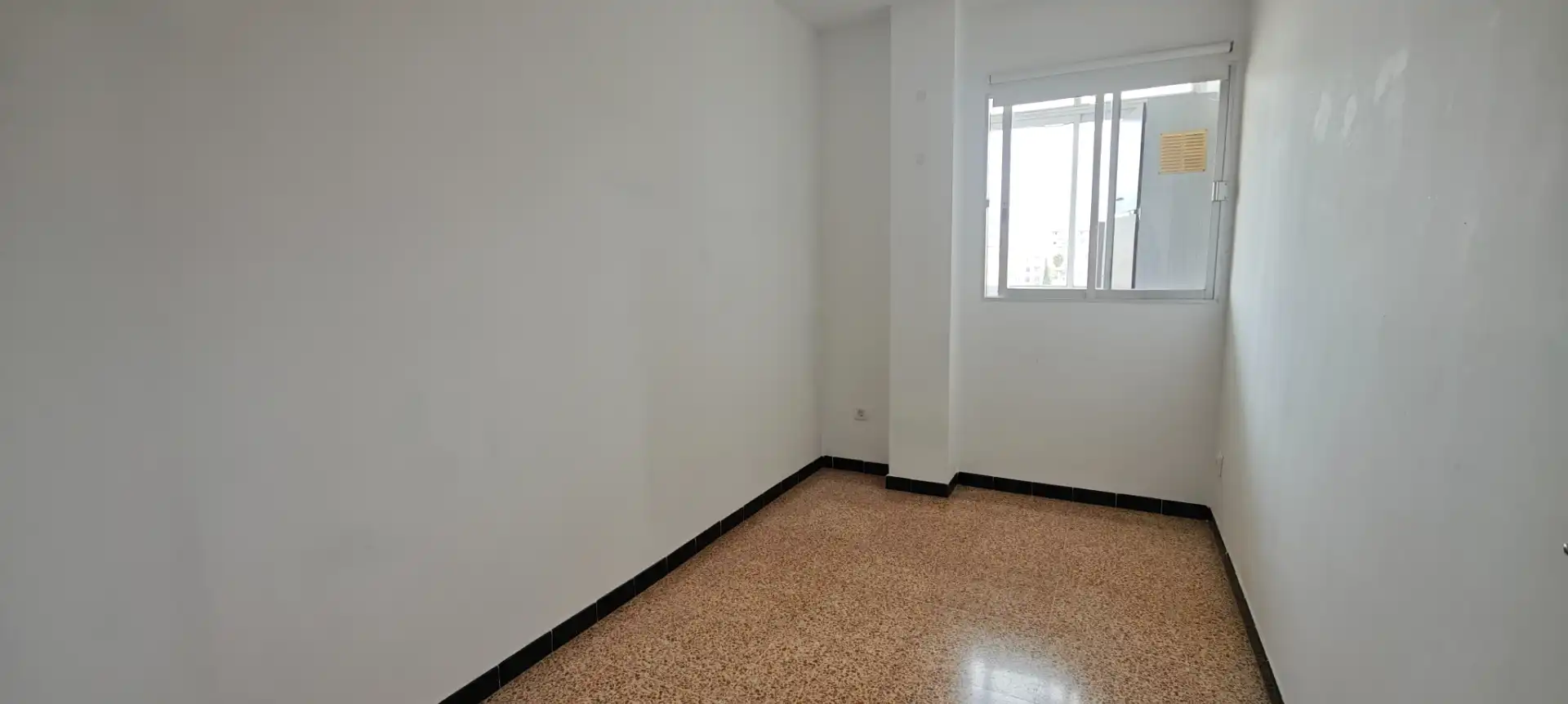 Schlafzimmer von Wohnung zur Miete in  Palma de Mallorca mit Klimaanlage und Terrasse