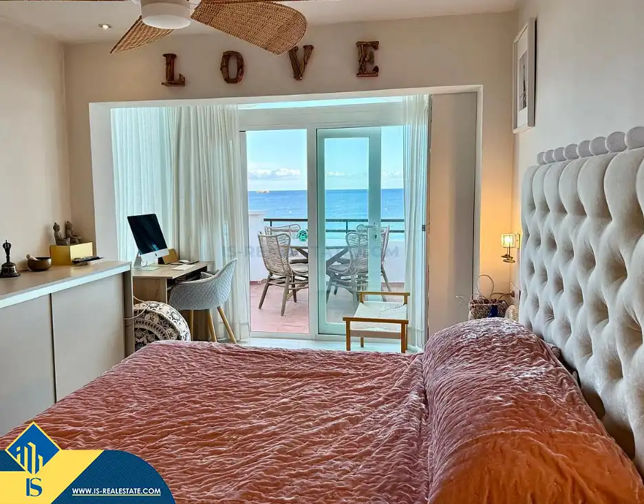 Habitación de Ático en venta en Sant Josep de sa Talaia con Terraza, Amueblado y Piscina comunitaria