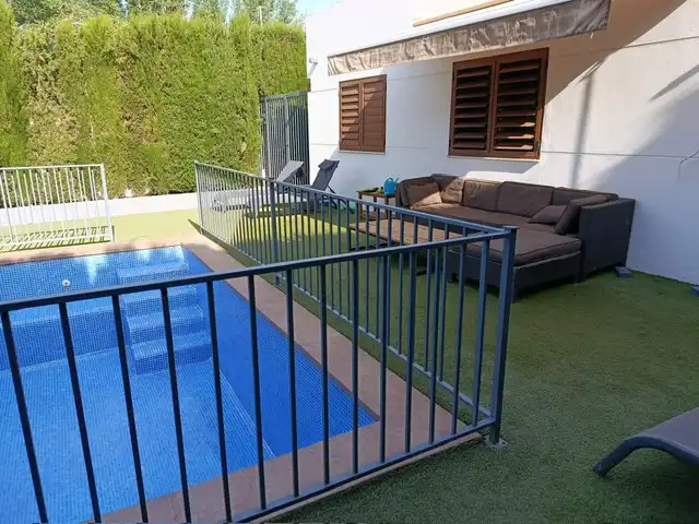 Casa o chalet en venta en Avenida de la Paz, 9, Rágol