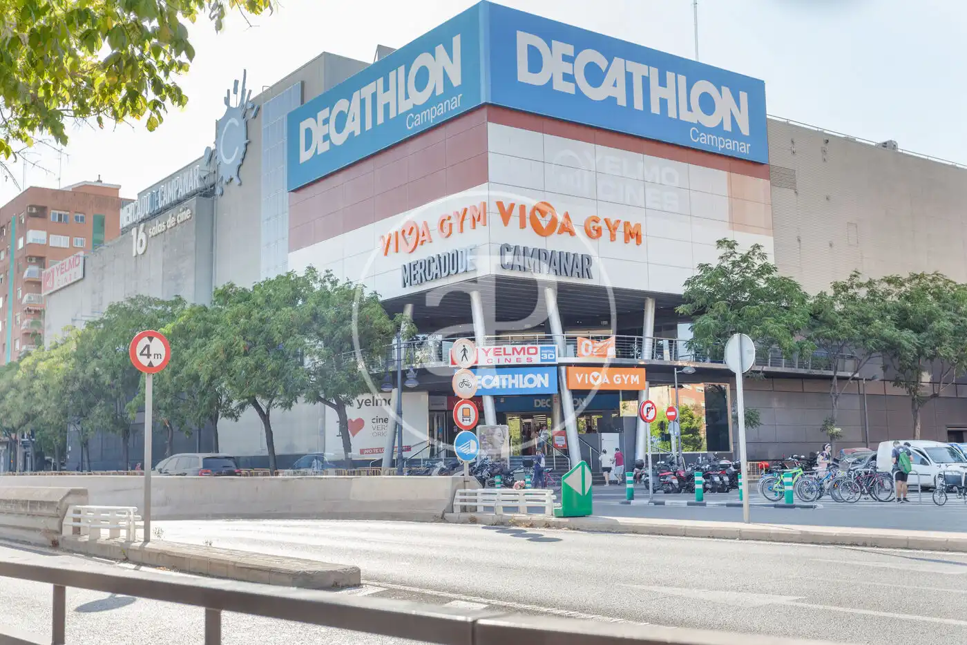 Vista exterior de Piso en venta en Valencia con Calefacción