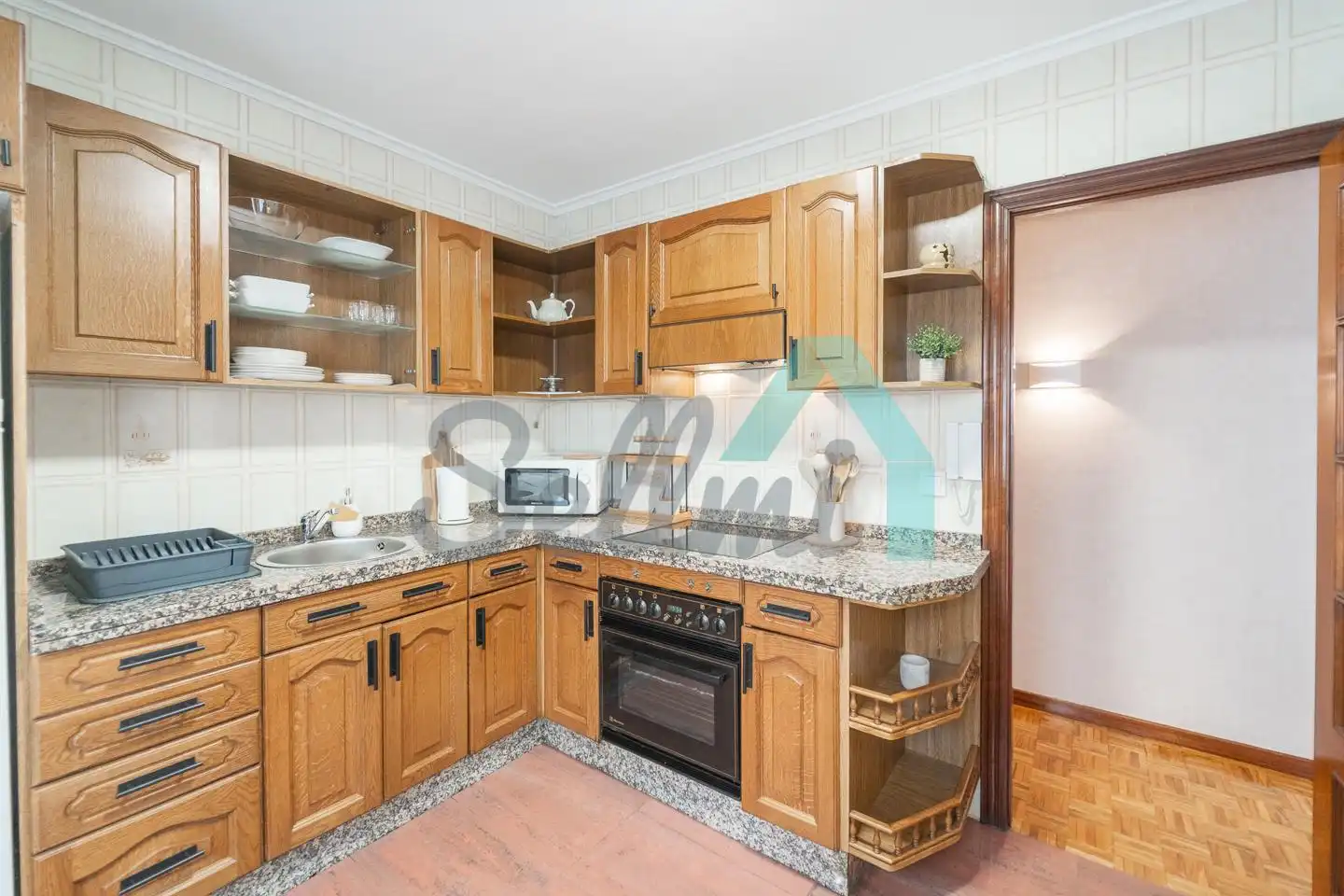Küche von Wohnung zur Miete in Oviedo  mit Heizung, Parkett und Möbliert