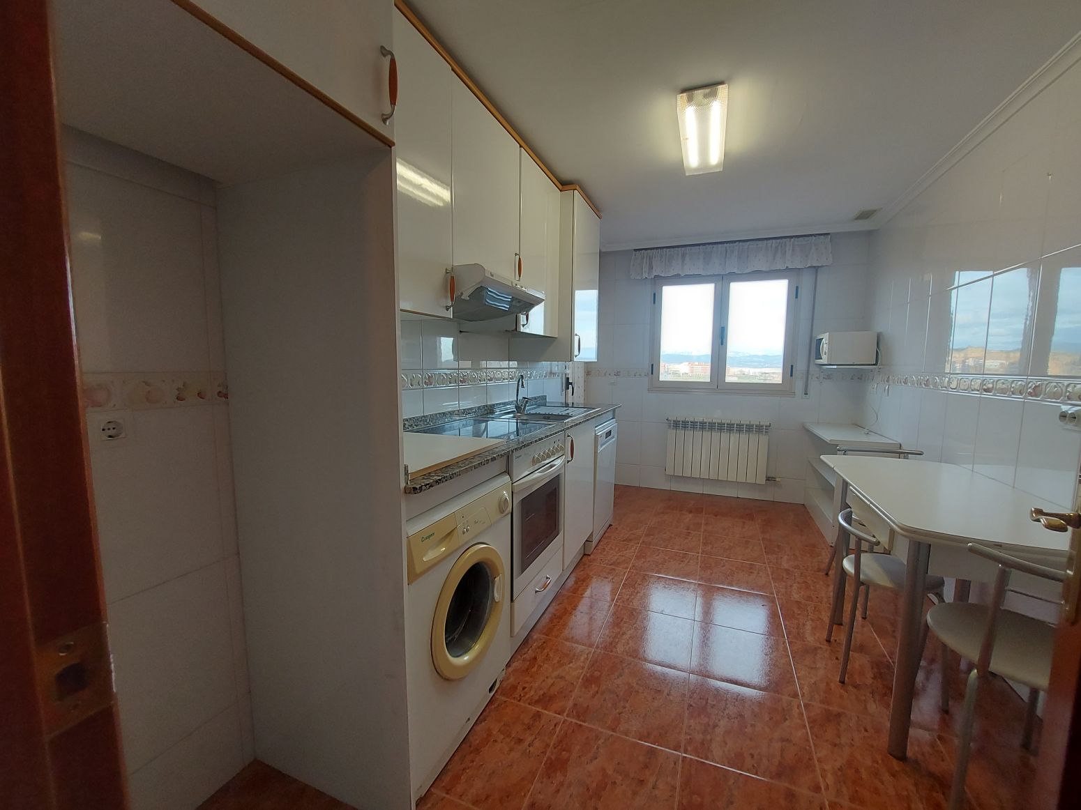 Cuina de Pis en venda en Villamediana de Iregua amb Calefacció, Parquet i Traster