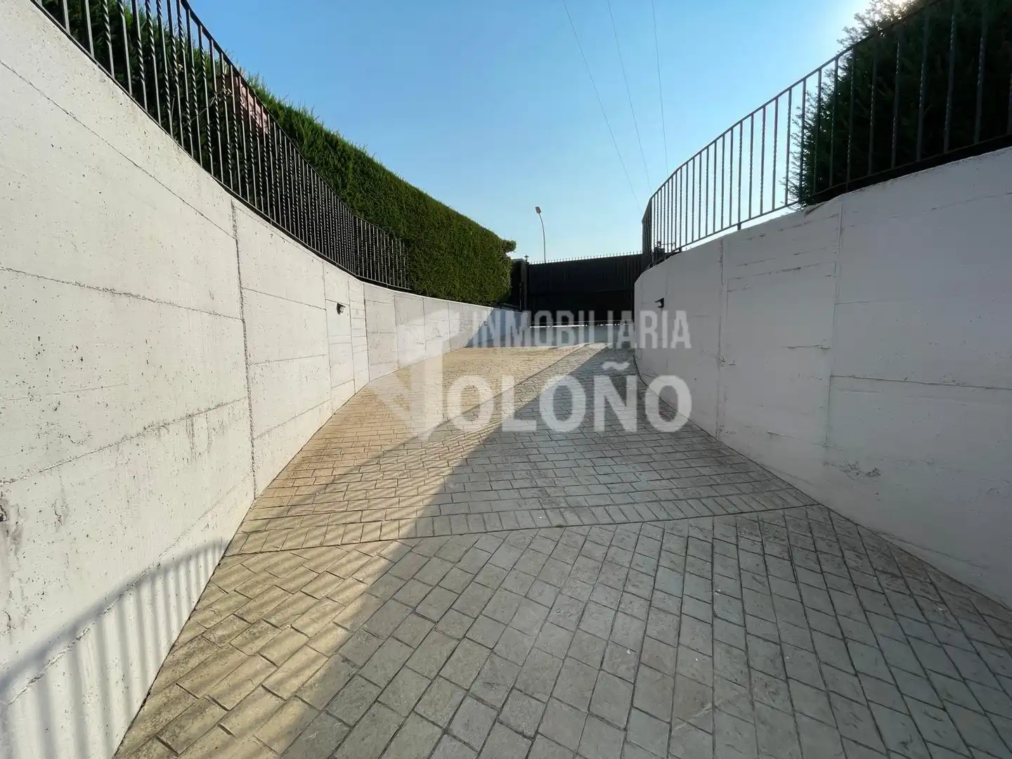 Parking de Casa o chalet en venta en Cuzcurrita de Río Tirón con Calefacción, Jardín privado y Parquet