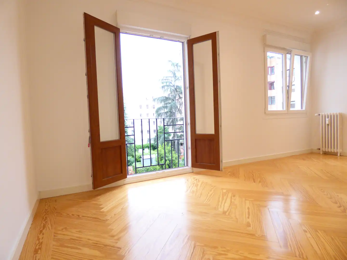 Flat for rent in Madrid - Avenida de Menéndez Pelayo, Ibiza de Madrid