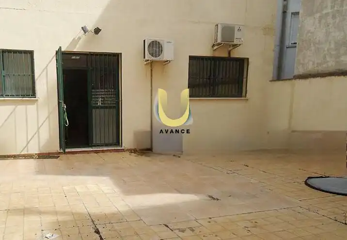 Vista exterior de Local de alquiler en Getafe