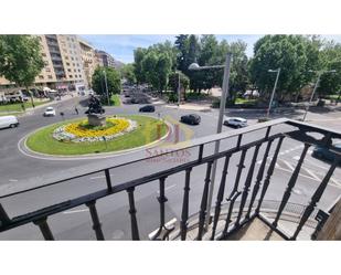 Vista exterior de Edifici en venda en Salamanca Capital