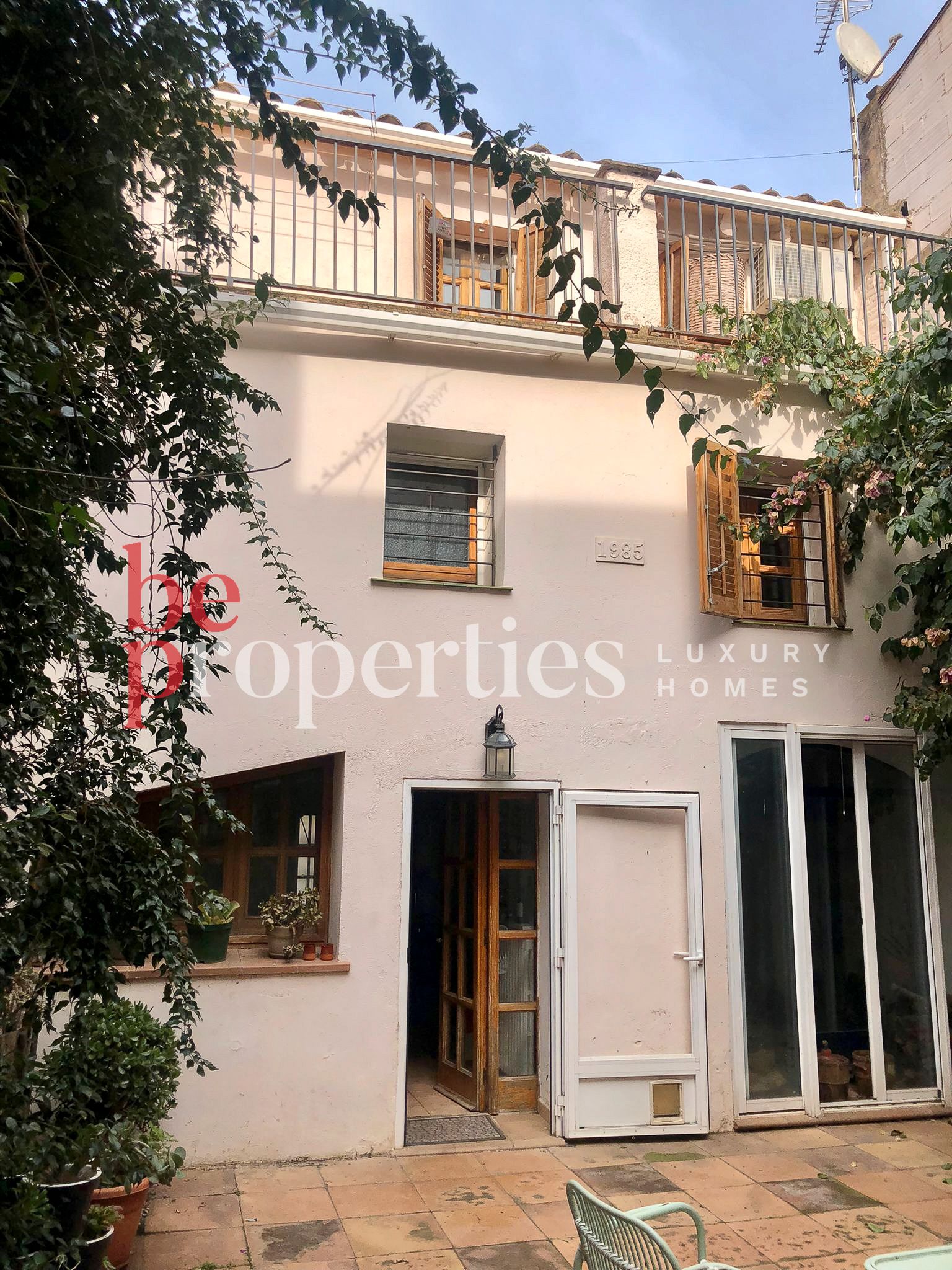 Vista exterior de Casa o xalet en venda en Vilabertran amb Calefacció, Terrassa i Forn