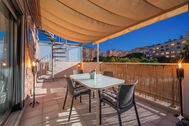 Casa adosada en Venta en Calle Dr. Juan Lopez Sanchez en Garbinet - Parque de las Avenidas