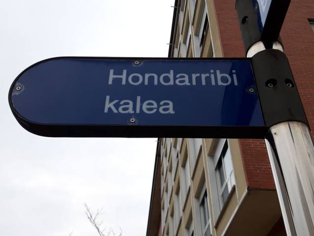 Local comercial en Venta en Lakua-Bizkarra