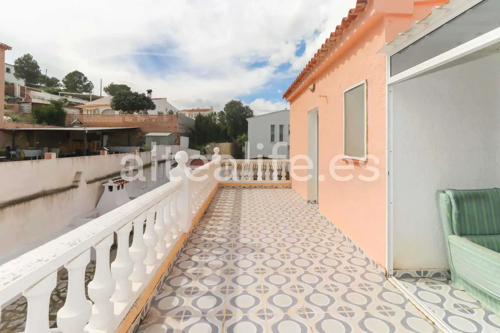 Exterior view of Houses for sale in L'Alfàs del Pi  with Air Conditioner, Private garden and Terrace