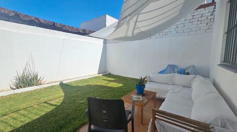 Foto 2 de Casa adosada en venta en Benacazón, Sevilla
