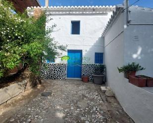 Vista exterior de Casa o xalet en venda en Sayalonga amb Terrassa