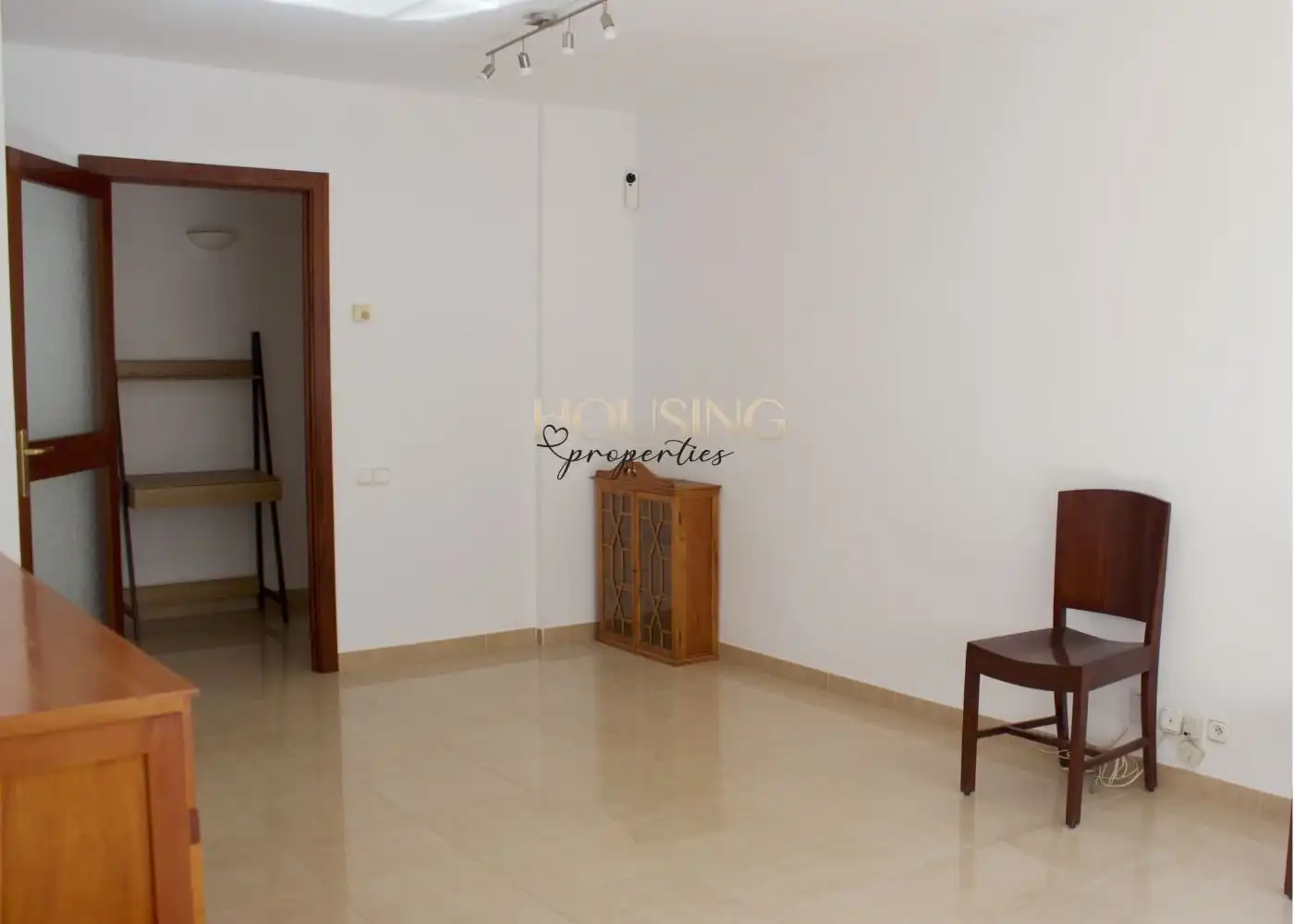 Flat with lift for sale in Nord, imagen 2