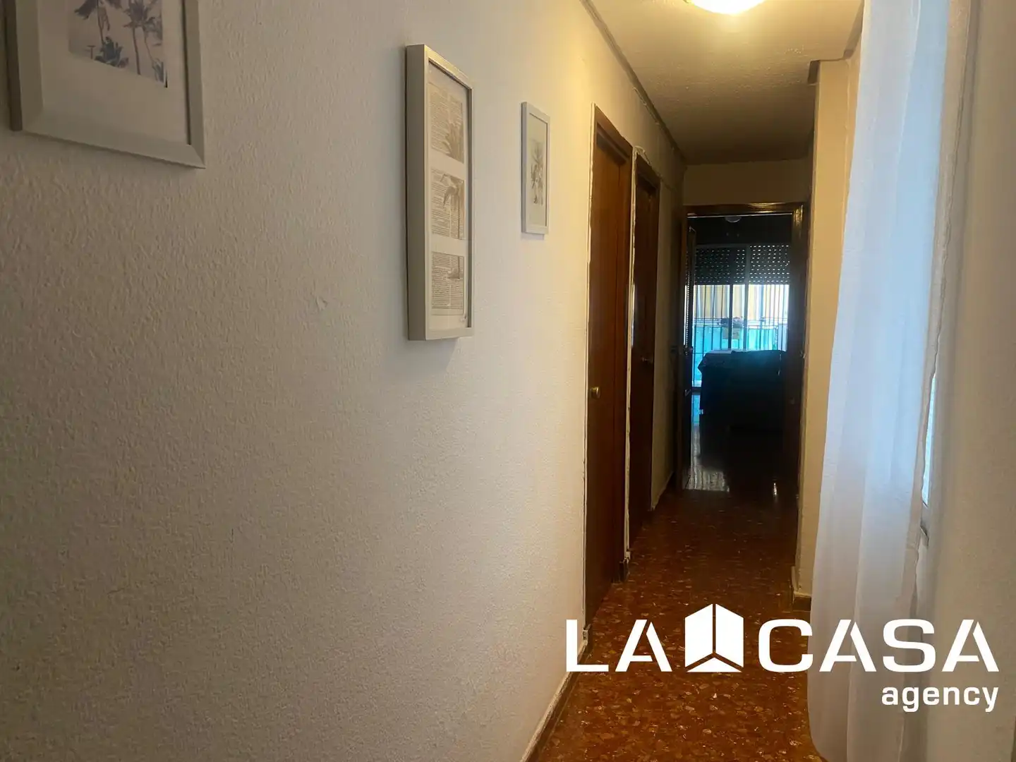 Wohnung zum Verkauf in Dos Hermanas mit Klimaanlage und Terrasse