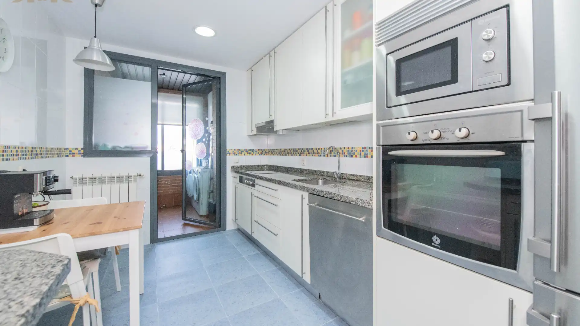 Kitchen of Flat for sale in San Sebastián de los Reyes  with Air Conditioner, Heating and Terrace
