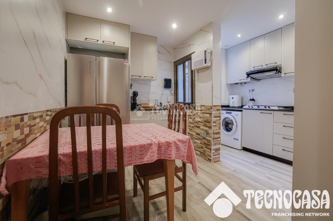 Flat for sale in Llefià, Artigues - Llefià