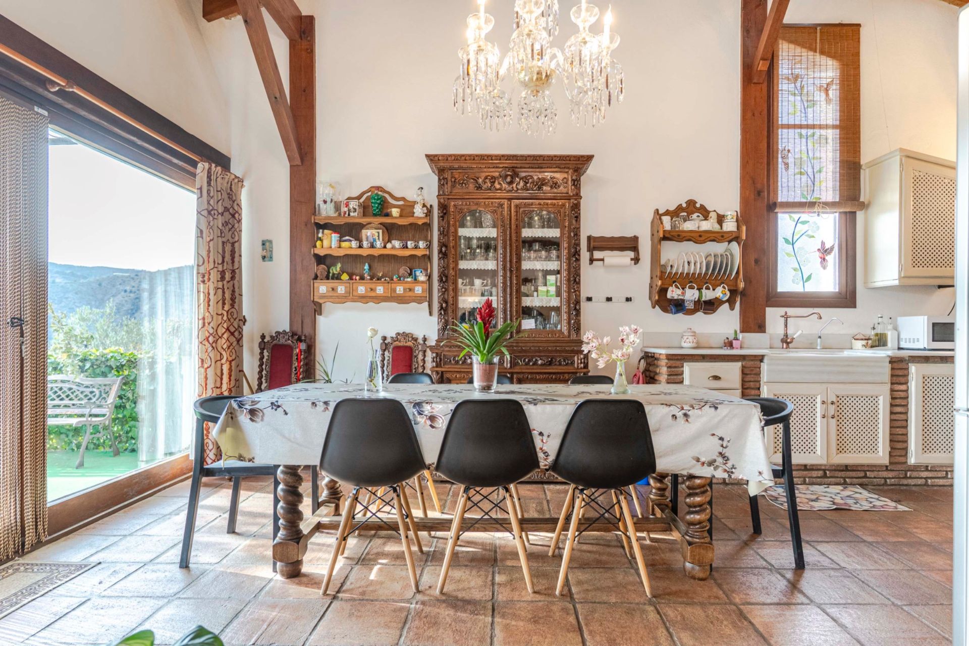 Menjador de Casa o xalet en venda en Vélez de Benaudalla amb Aire condicionat, Calefacció i Jardí privat