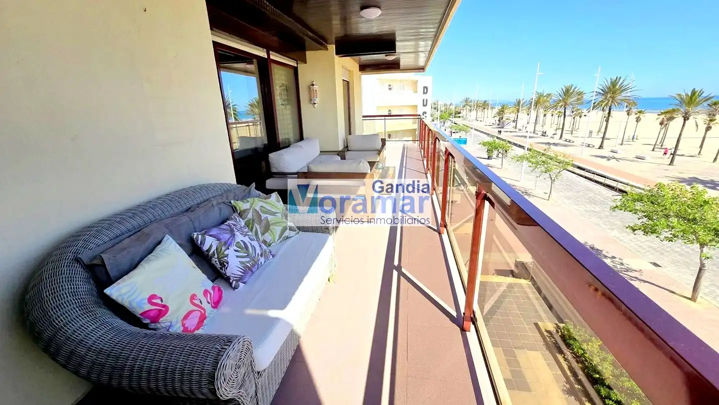 Terrasse von Wohnungen zur Miete in Gandia mit Klimaanlage, Terrasse und Möbliert