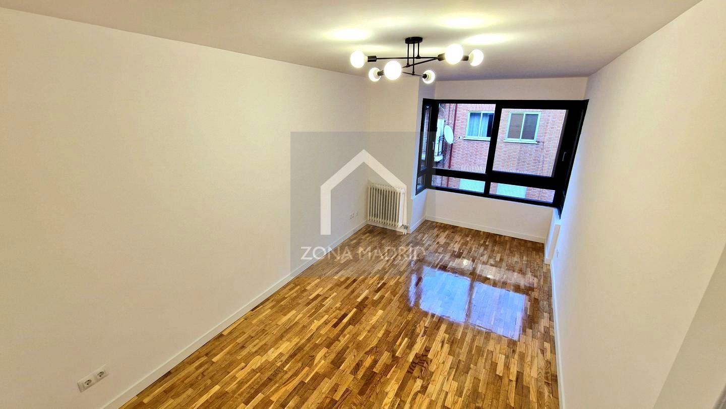 Habitación de Piso en venta en  Madrid Capital
