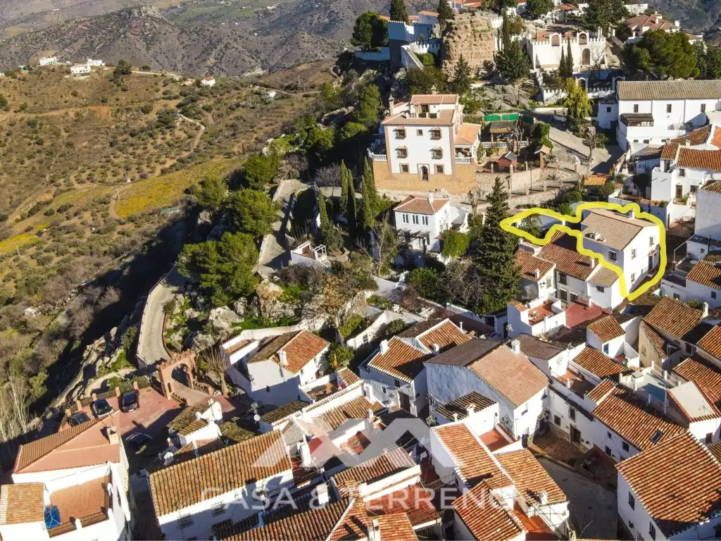 Vista exterior de Casa adosada en venta en Comares con Aire acondicionado, Terraza y Piscina