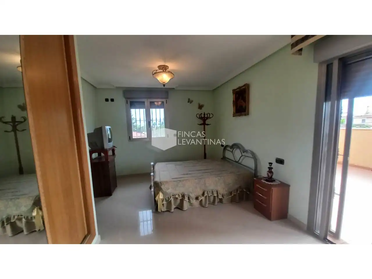 Dormitori de Casa o xalet en venda en San Vicente del Raspeig / Sant Vicent del Raspeig amb Aire condicionat, Jardí privat i Terrassa