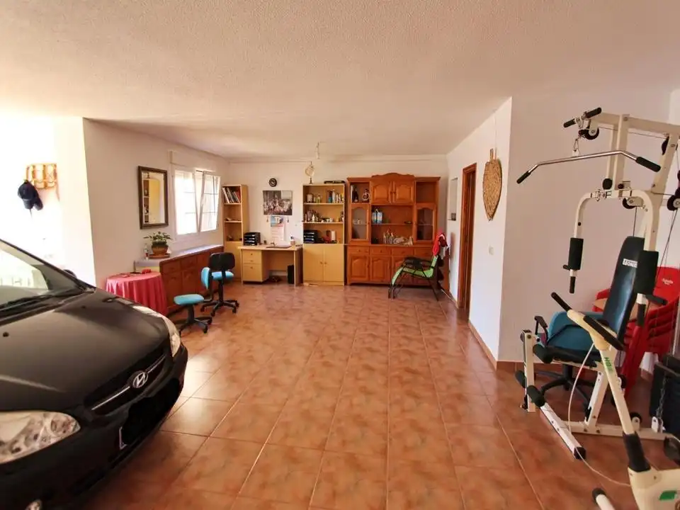 Villa con piscina in vendita a Carrió - La Merced - Los Pinos, imagen 5