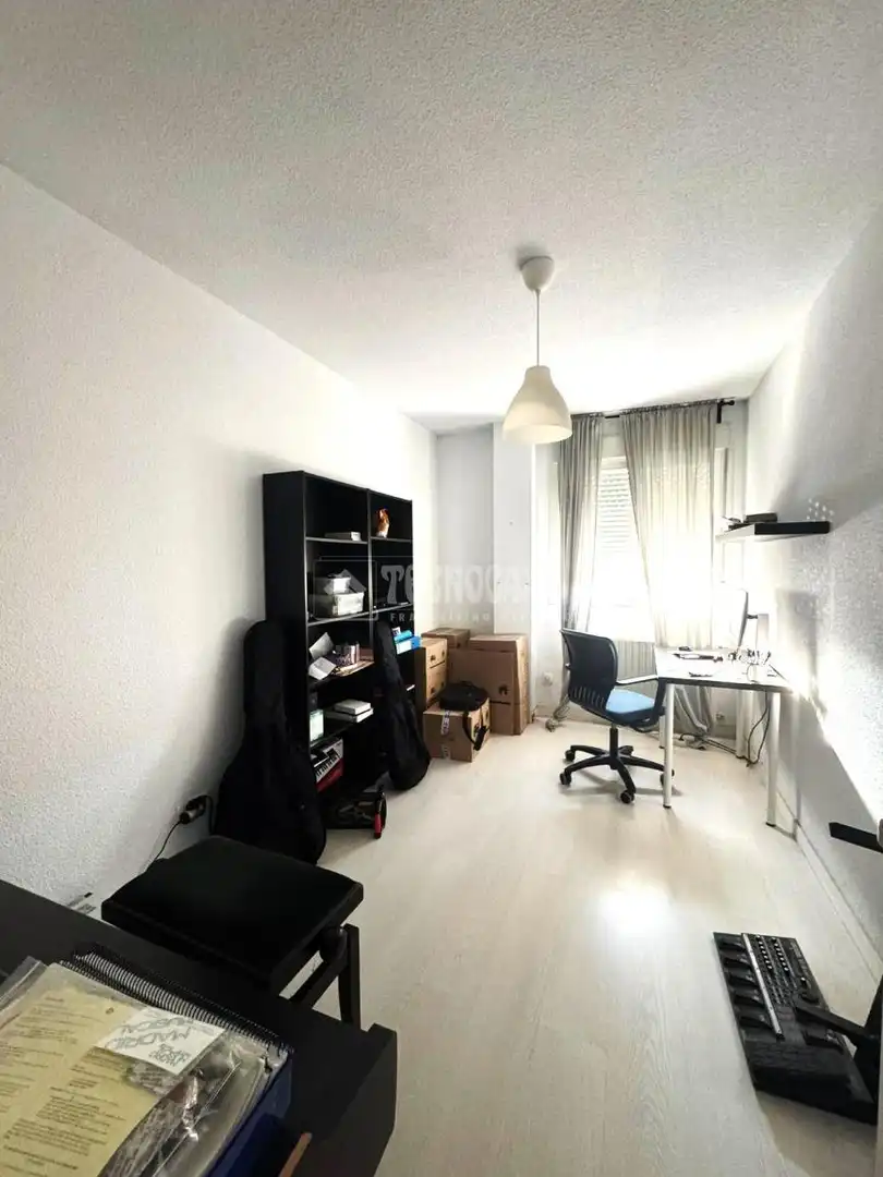 Habitación de Piso en venta en Parla con Calefacción, Trastero y Piscina comunitaria