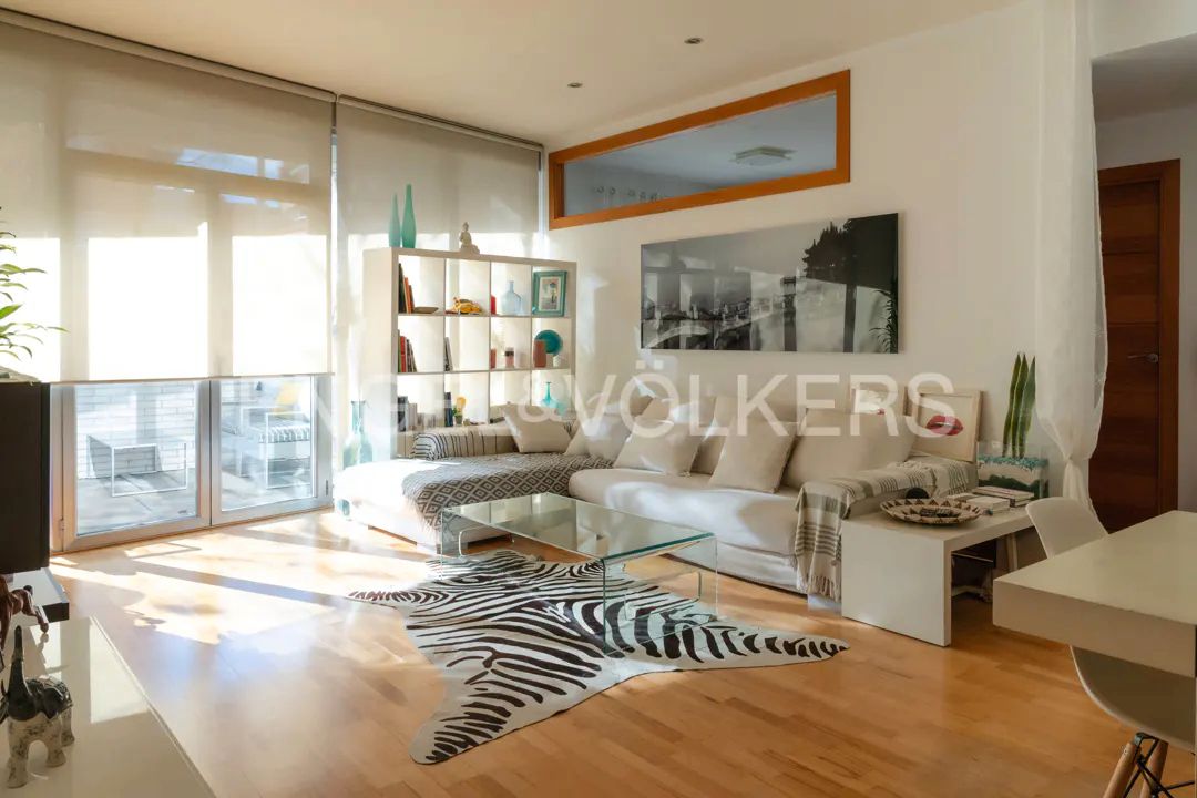 Sala d'estar de Dúplex en venda en  Lleida Capital amb Aire condicionat, Parquet i Terrassa