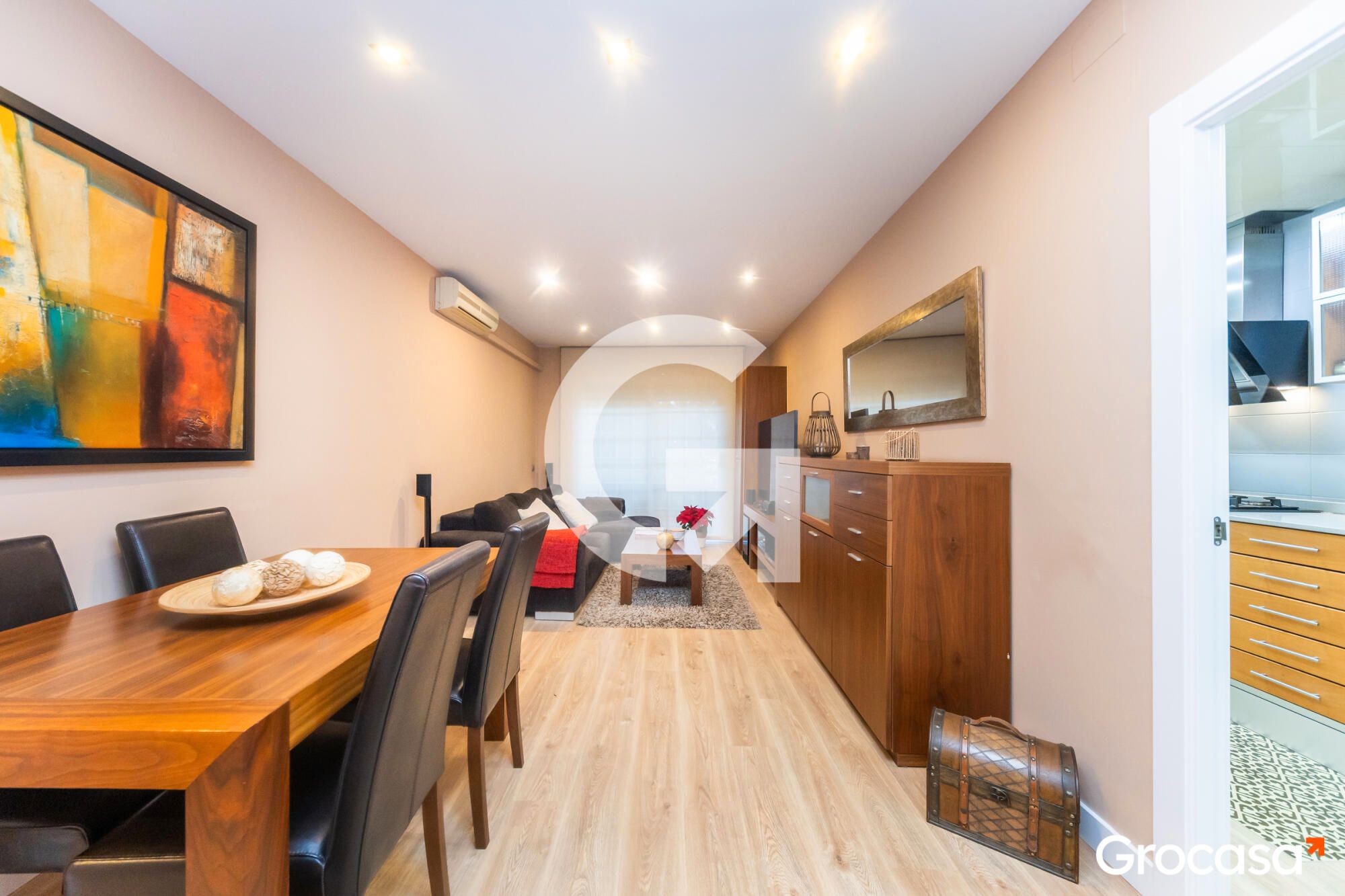 Living room of Flat for sale in L'Hospitalet de Llobregat  with Air Conditioner, Heating and Oven