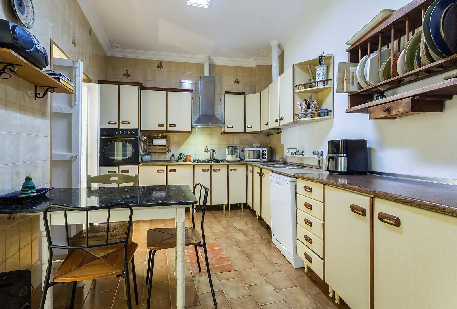 Cuina de Casa o xalet en venda en Chiclana de la Frontera amb Aire condicionat, Calefacció i Terrassa