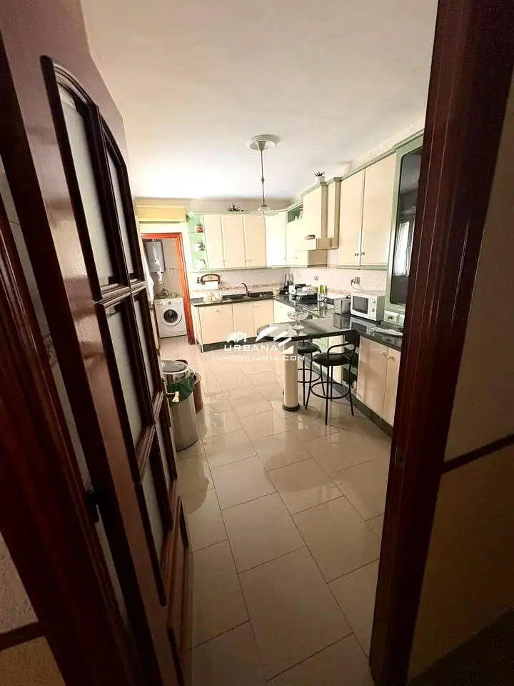 Flat with terrace for sale in Centro, imagen 5