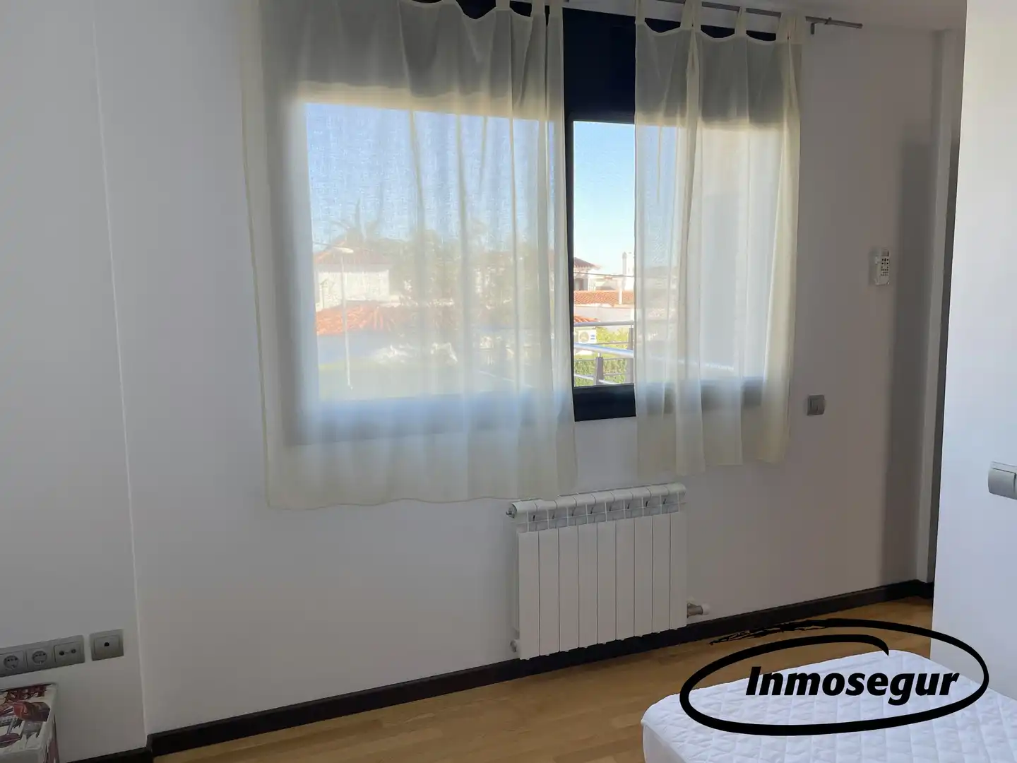 Dormitori de Casa o xalet en venda en Cambrils amb Aire condicionat, Calefacció i Jardí privat