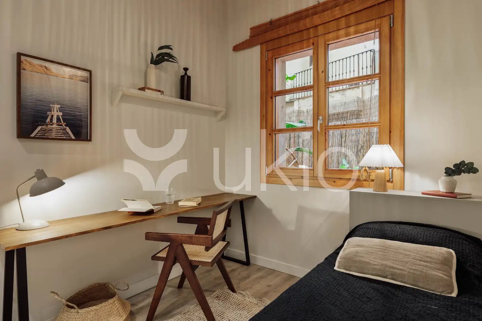 Dormitori de Apartament de lloguer en Barcelona amb Aire condicionat, Calefacció i Terrassa
