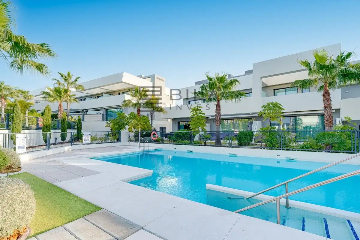Reihenhaus mit Pool zum Verkauf in Sierra Morena