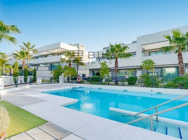 Maison mitoyenne avec piscine à vendre à Sierra Morena