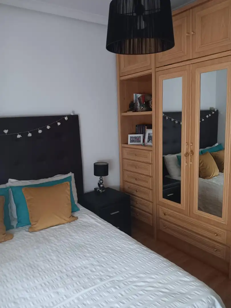 Bedroom of Flat for sale in Madrid  with Air Conditioner and Heating