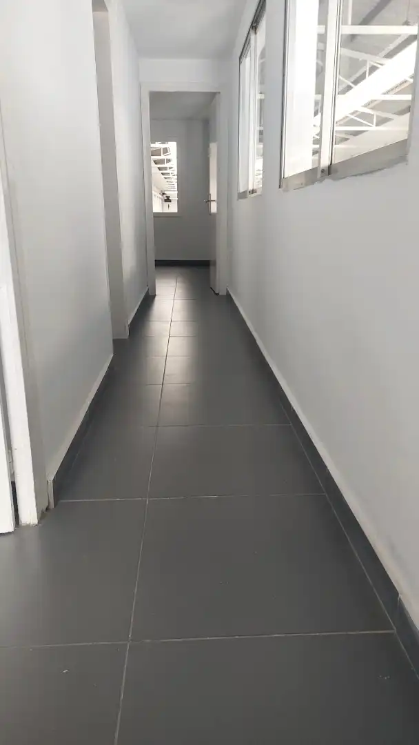 Fabrikhallen zur Miete in Vilamarina