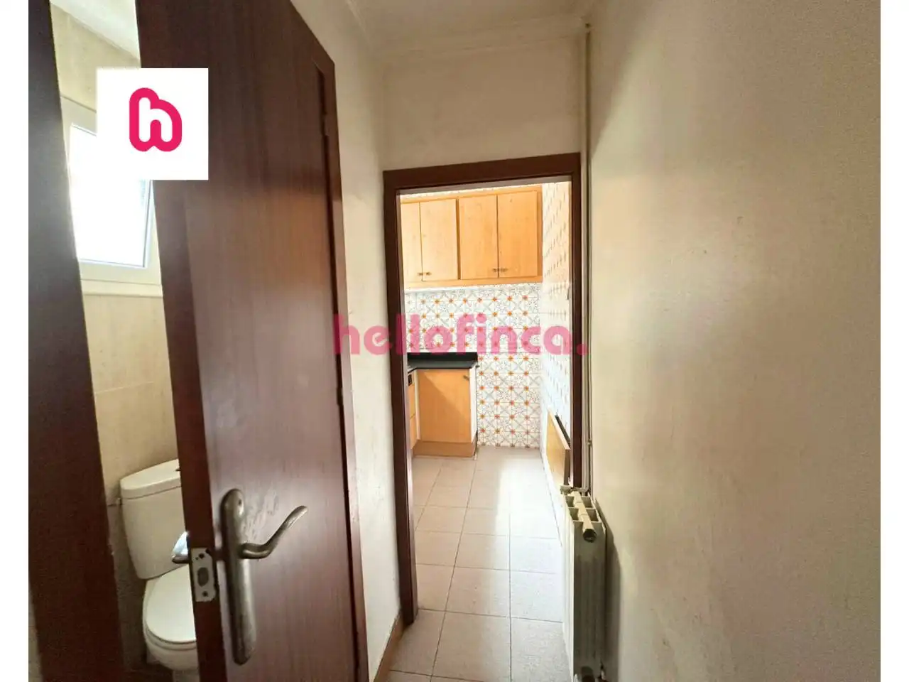 Bedroom of Flat for sale in Barcelona  with Heating, Balcony and Alarm