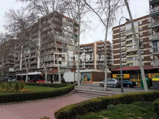 Außenansicht von Wohnung zum Verkauf in Alcalá de Henares mit Heizung und Terrasse