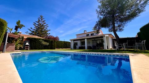 Foto 4 de Casa o xalet en venda a Calle Desmarojadores, Ramal de Espartinas, Sevilla