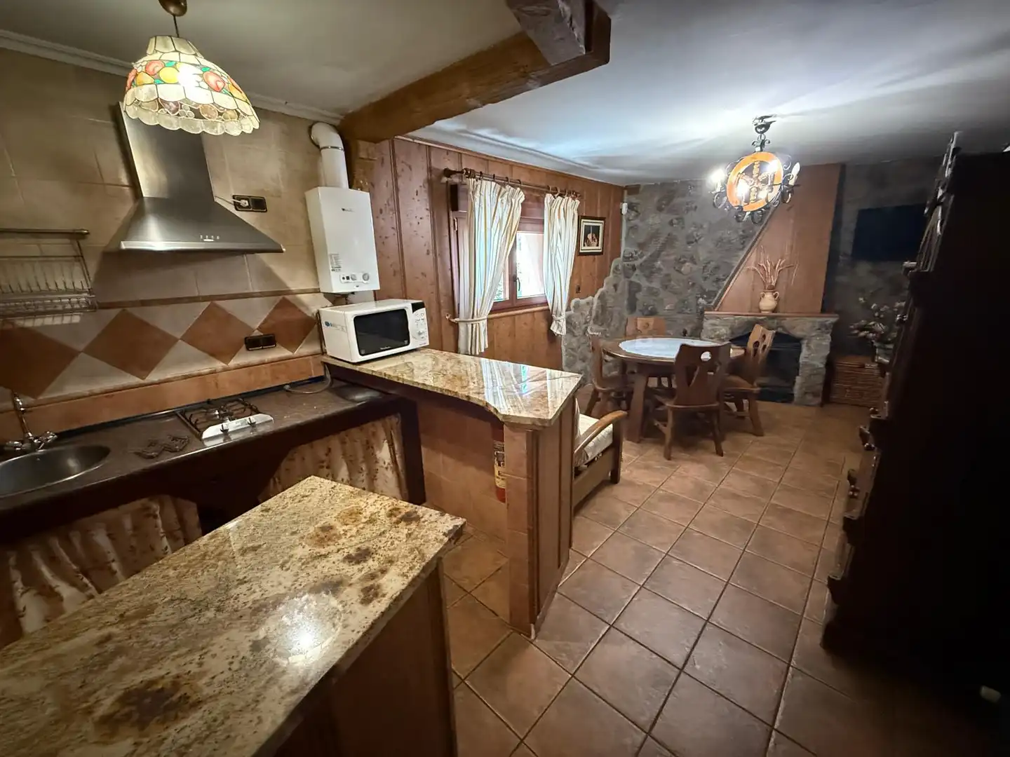 Cuina de Casa o xalet en venda en Cepeda la Mora amb Calefacció, Jardí privat i Traster