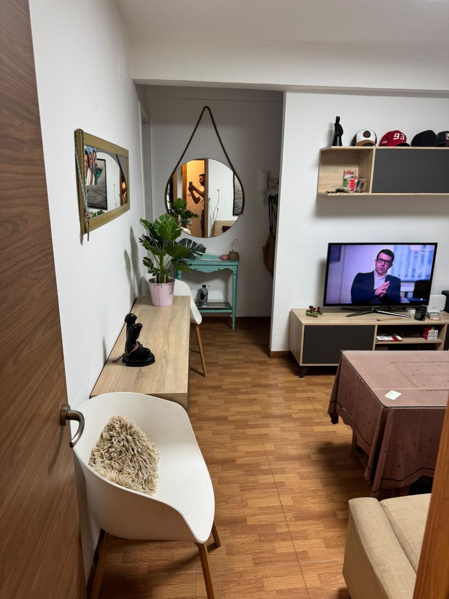 Sala de estar de Piso de alquiler en  Sevilla Capital con Aire acondicionado y Parquet