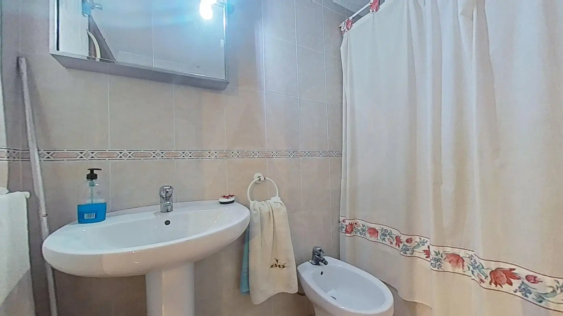 Badezimmer von Maisonette zum Verkauf in Castellón de la Plana / Castelló de la Plana mit Klimaanlage, Heizung und Terrasse