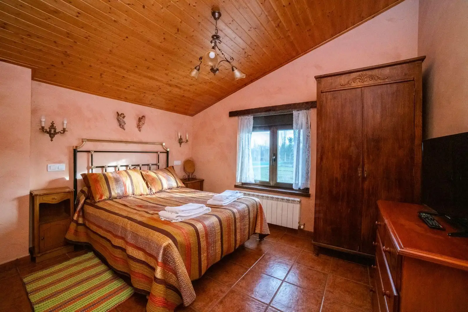 Country house with pool for sale in Ciudad Rodrigo, imagen 8