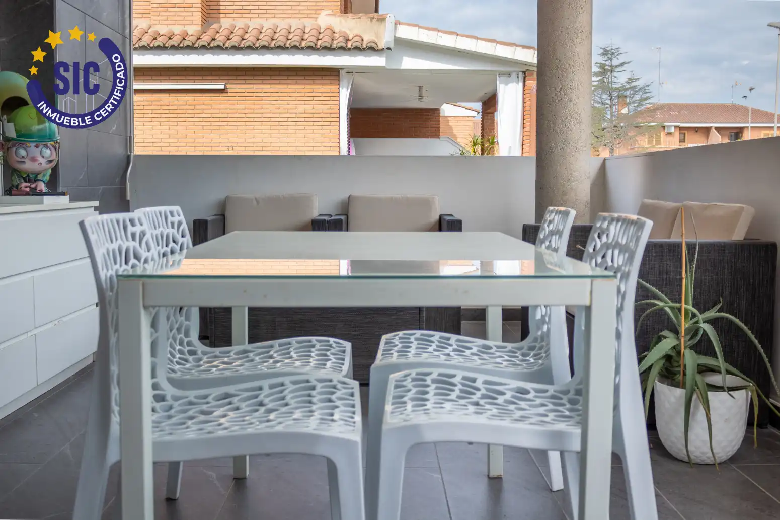 Terrassa de Casa adosada en venda en Sagunto / Sagunt amb Aire condicionat, Jardí privat i Parquet
