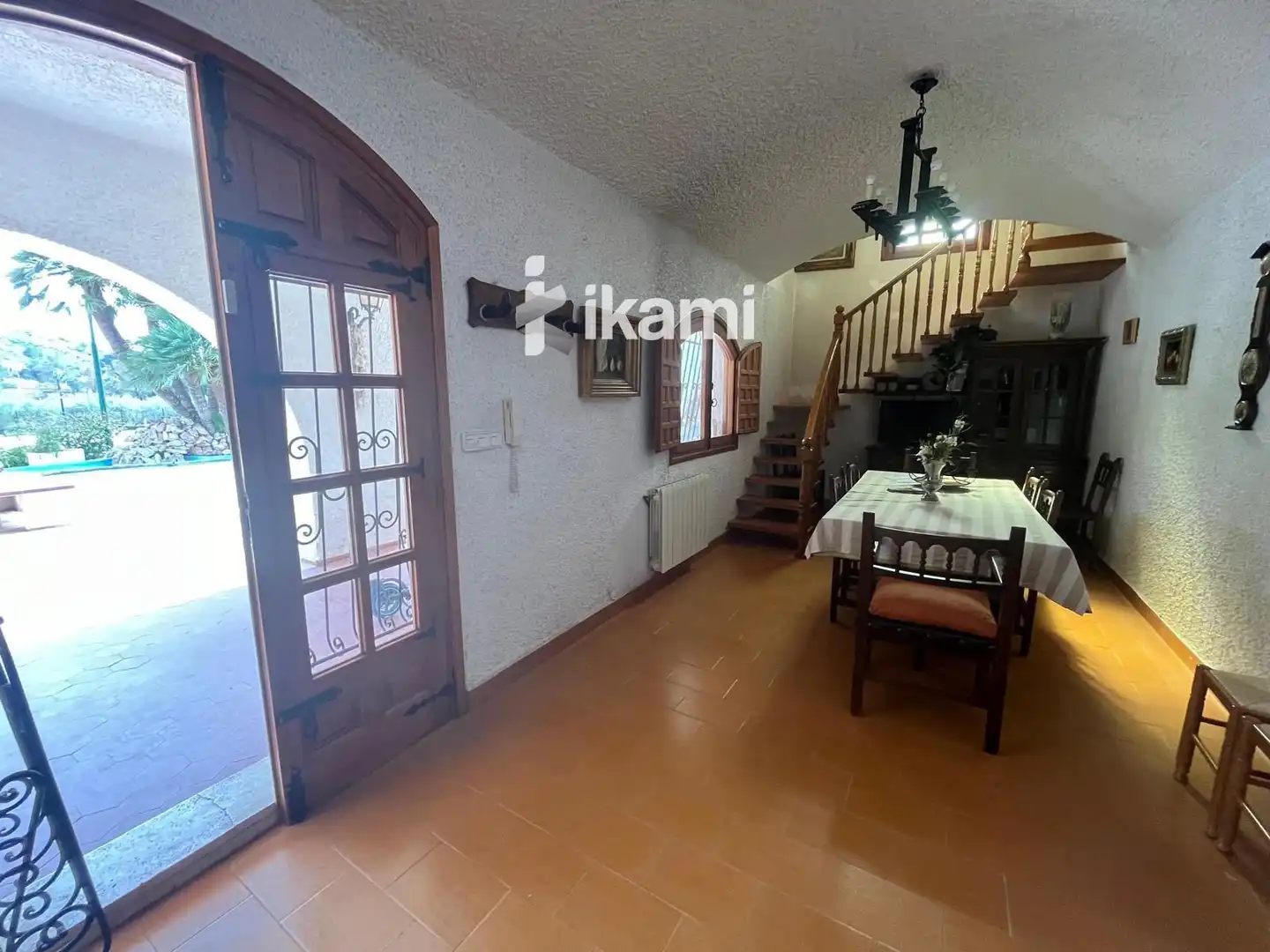 Casa o chalet en venta en Elda con Calefacción, Trastero y Piscina