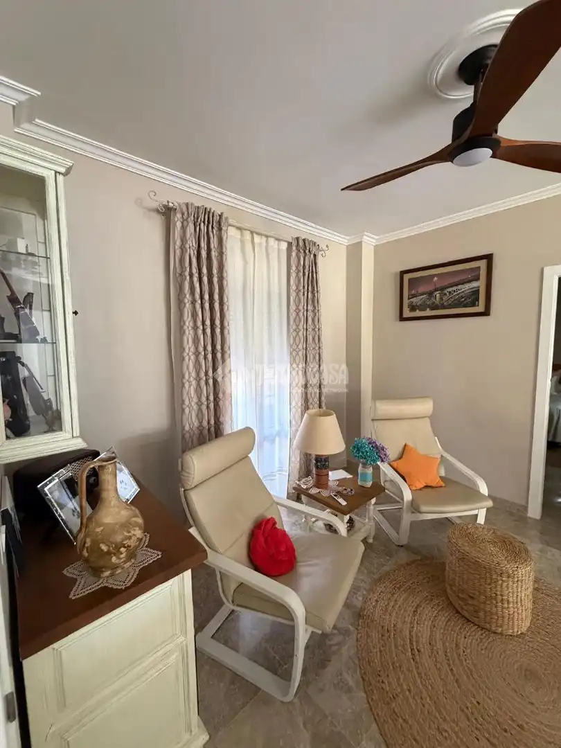 Sala de estar de Casa o chalet en venta en Montequinto con Aire acondicionado, Jardín privado y Terraza