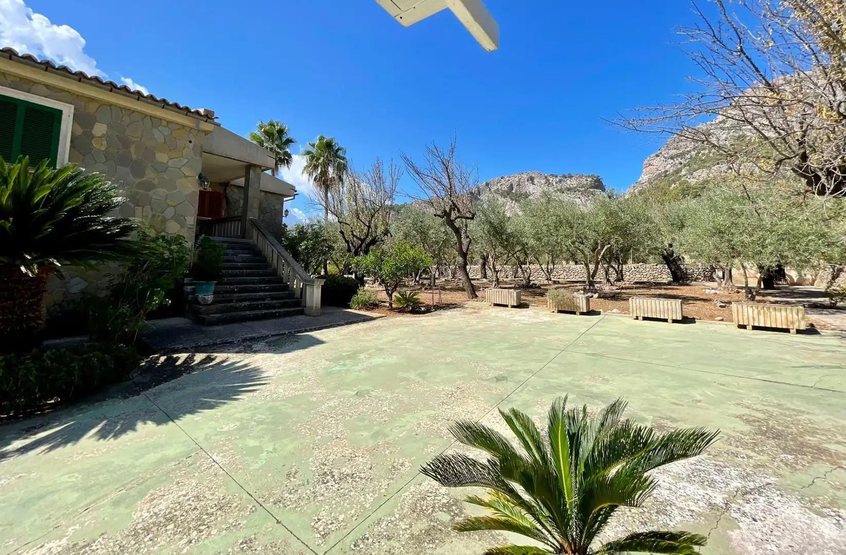 Garden of Country homes for sale in Bunyola  with Air Conditioner, Heating and Private garden