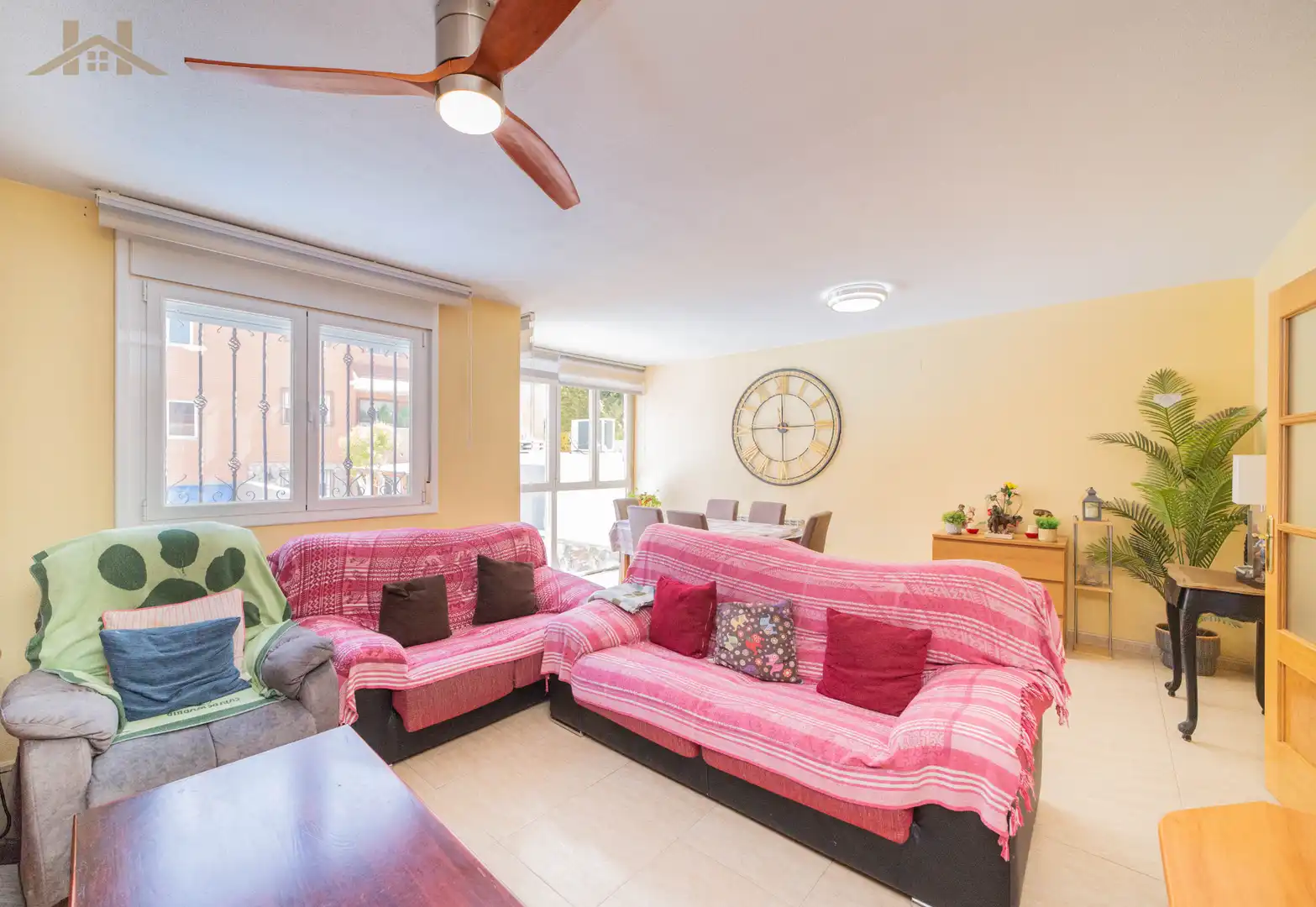 Living room of Detached homes for sale in Móstoles  with Air Conditioner, Heating and Private garden
